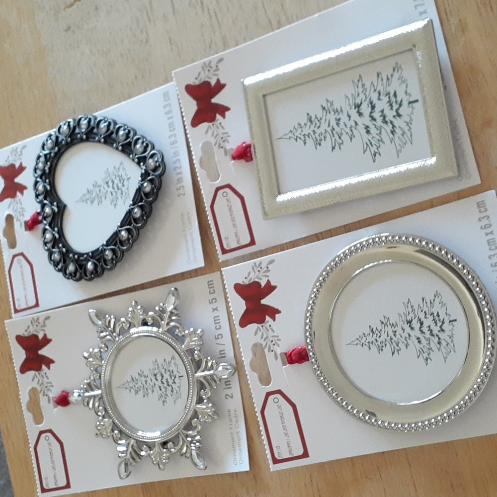 NWT Photo Frame Ornaments HH102
